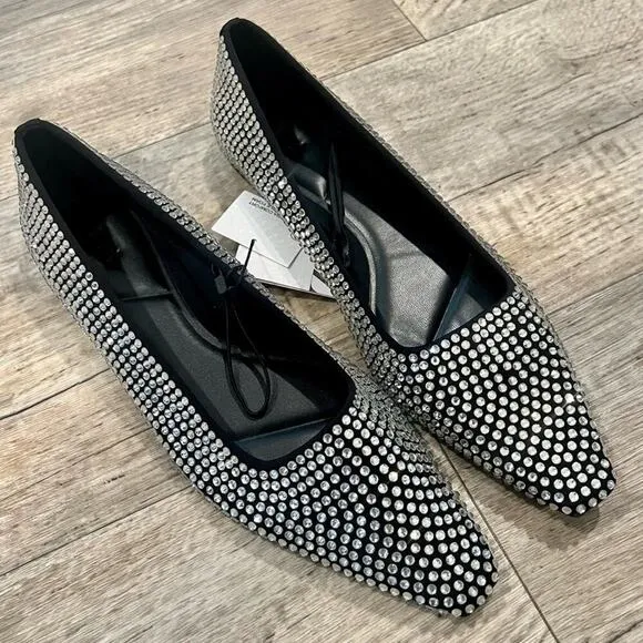 ZARA Pointed Toe Flats NWT
